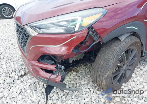 2019 Hyundai Tucson Night z USA, uszkodzony, nr VIN KM8J33AL6KU980475